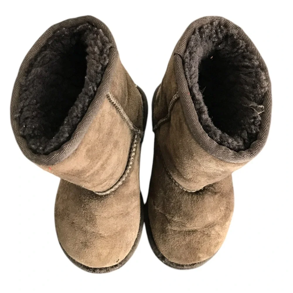 UGG Australia Boots Girls US9 Dark Brown Leather‎ Suede Sheepskin Pull-On